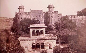 Lahore Fort Hazuri Darwaza where Ranjit grew up